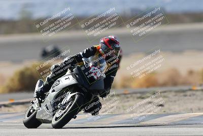 media/Nov-16-2025-Race Pace (Sun) [[8c5fa54630]]/Non Verified Riders (1st 20 Minutes)/1-Turn 14 (10am)/